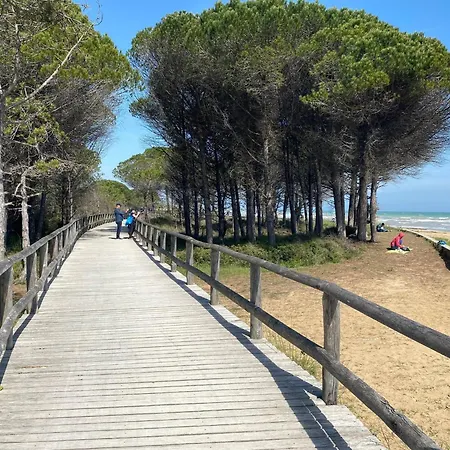 A Peaceful Retreat For Seven Guests In Apartamento Bibione